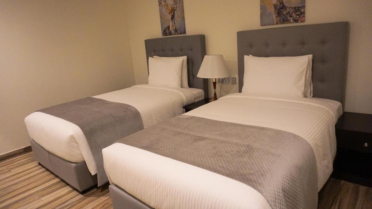 Al Kout Beach Hotel Kuwait City Bagian luar foto