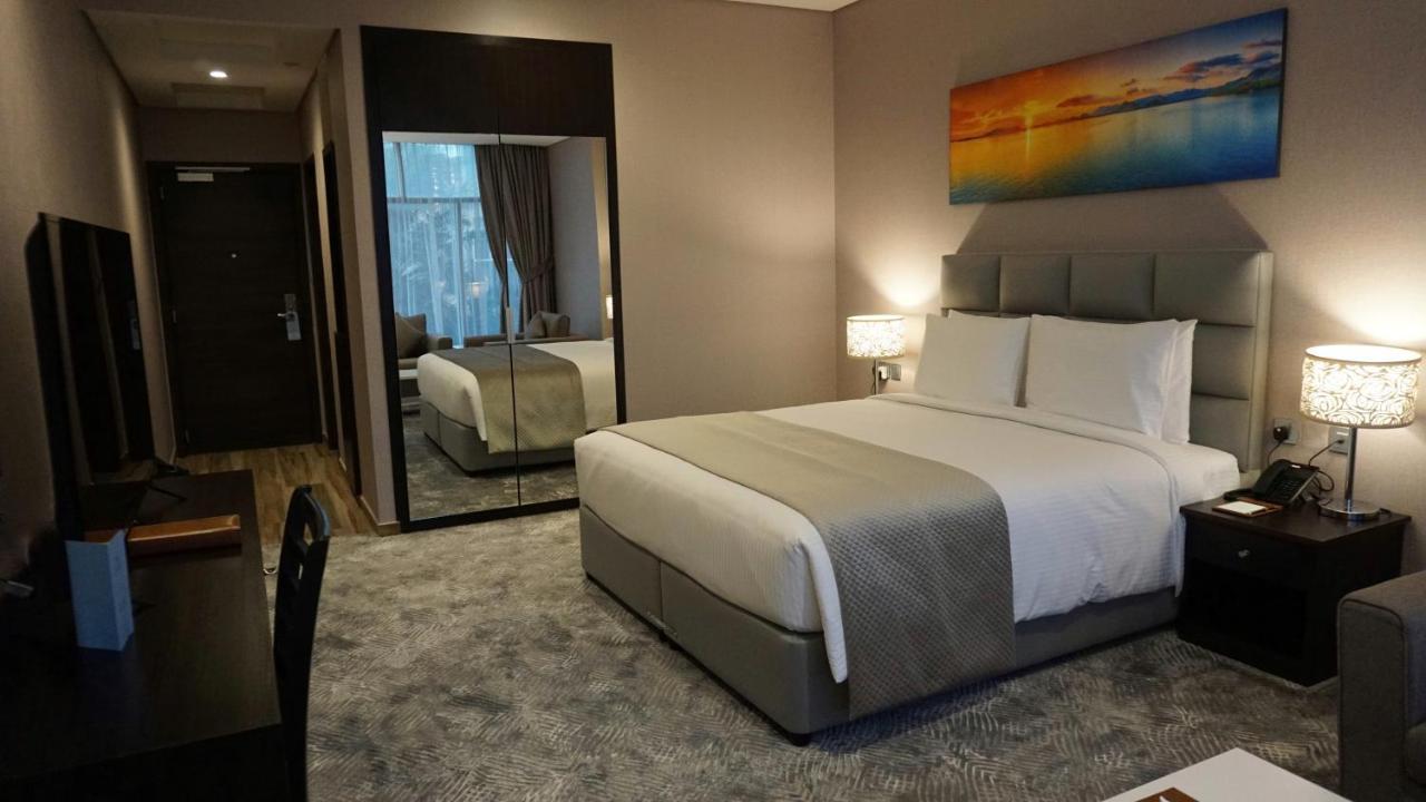 Al Kout Beach Hotel Kuwait City Bagian luar foto