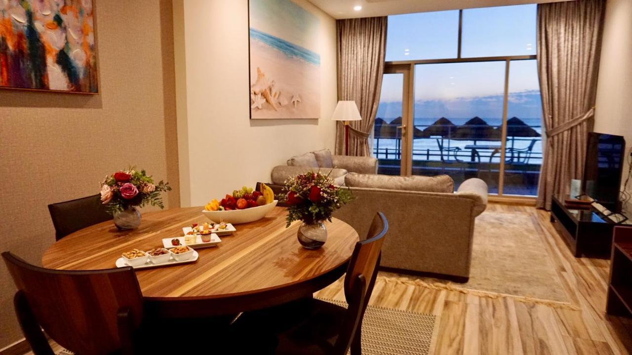 Al Kout Beach Hotel Kuwait City Bagian luar foto